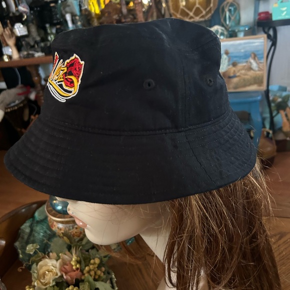 El Vez Black Embroidered Bucket Hat - Picture 5 of 12